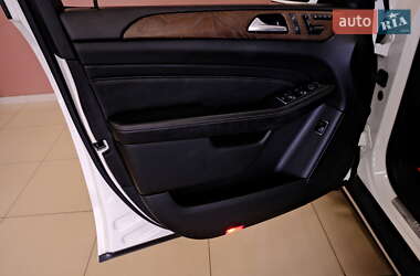 Внедорожник / Кроссовер Mercedes-Benz M-Class 2012 в 