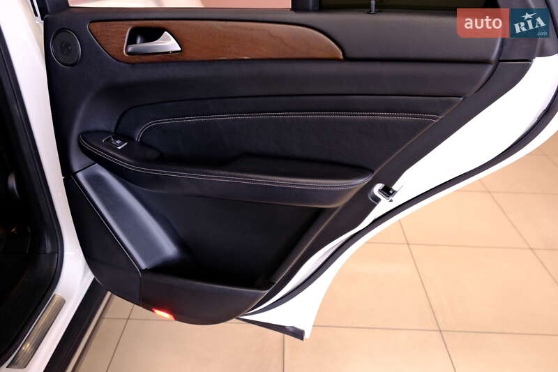 Позашляховик / Кросовер Mercedes-Benz M-Class 2012 в Одесі