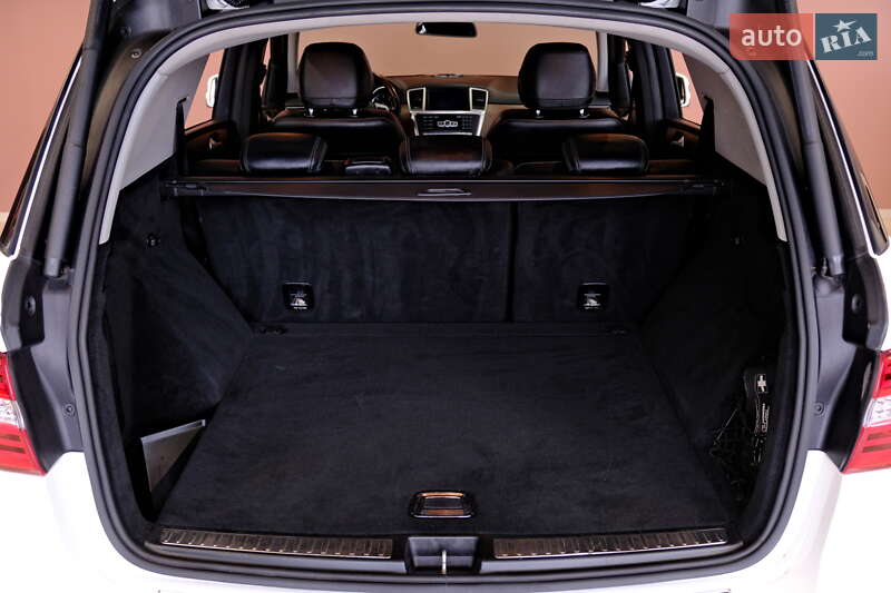 Внедорожник / Кроссовер Mercedes-Benz M-Class 2012 в Одессе