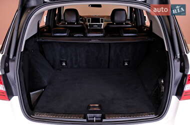 Внедорожник / Кроссовер Mercedes-Benz M-Class 2012 в 