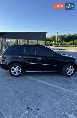 Внедорожник / Кроссовер Mercedes-Benz M-Class 2007 в 