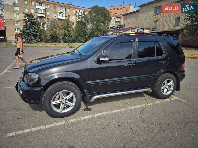 Внедорожник / Кроссовер Mercedes-Benz M-Class 2003 в Кривом Роге