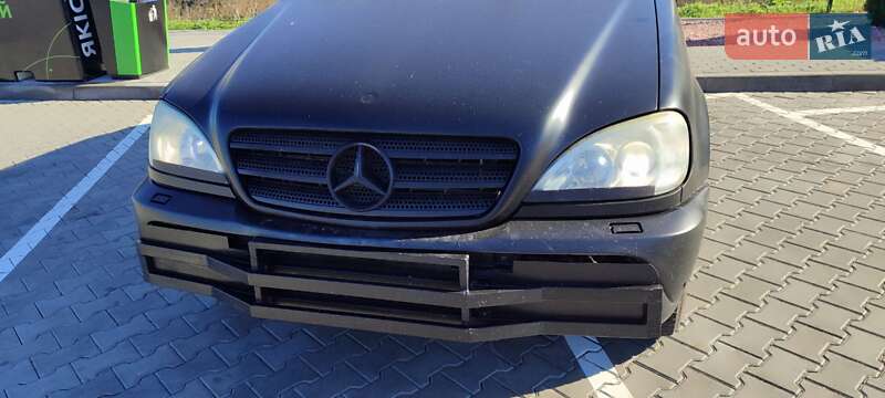 Внедорожник / Кроссовер Mercedes-Benz M-Class 2003 в Сумах