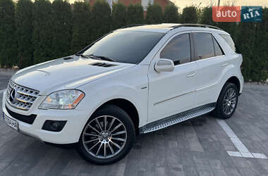 Внедорожник / Кроссовер Mercedes-Benz M-Class 2009 в 