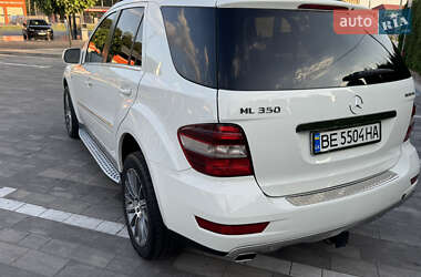 Внедорожник / Кроссовер Mercedes-Benz M-Class 2009 в 