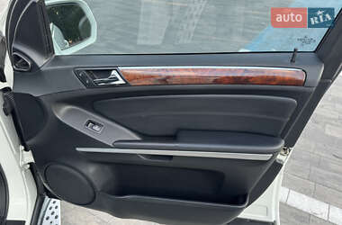Внедорожник / Кроссовер Mercedes-Benz M-Class 2009 в 