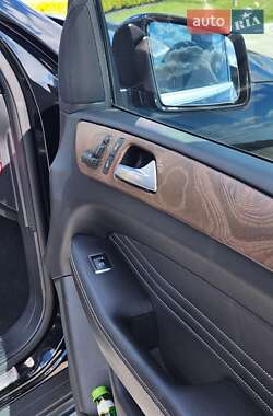 Внедорожник / Кроссовер Mercedes-Benz M-Class 2013 в 