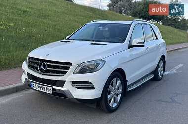 Внедорожник / Кроссовер Mercedes-Benz M-Class 2015 в 
