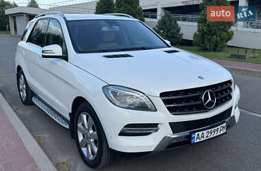 Внедорожник / Кроссовер Mercedes-Benz M-Class 2015 в 