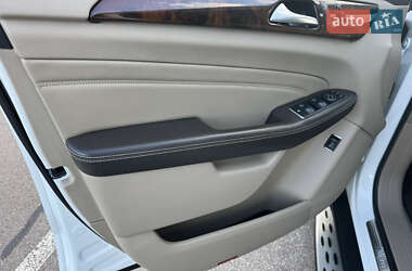 Внедорожник / Кроссовер Mercedes-Benz M-Class 2015 в 