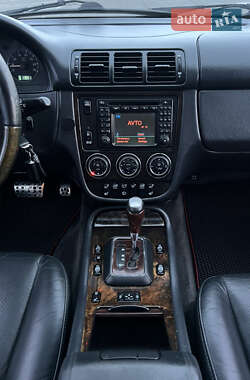 Внедорожник / Кроссовер Mercedes-Benz M-Class 2001 в 