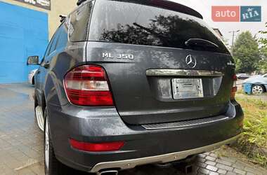 Внедорожник / Кроссовер Mercedes-Benz M-Class 2011 в 