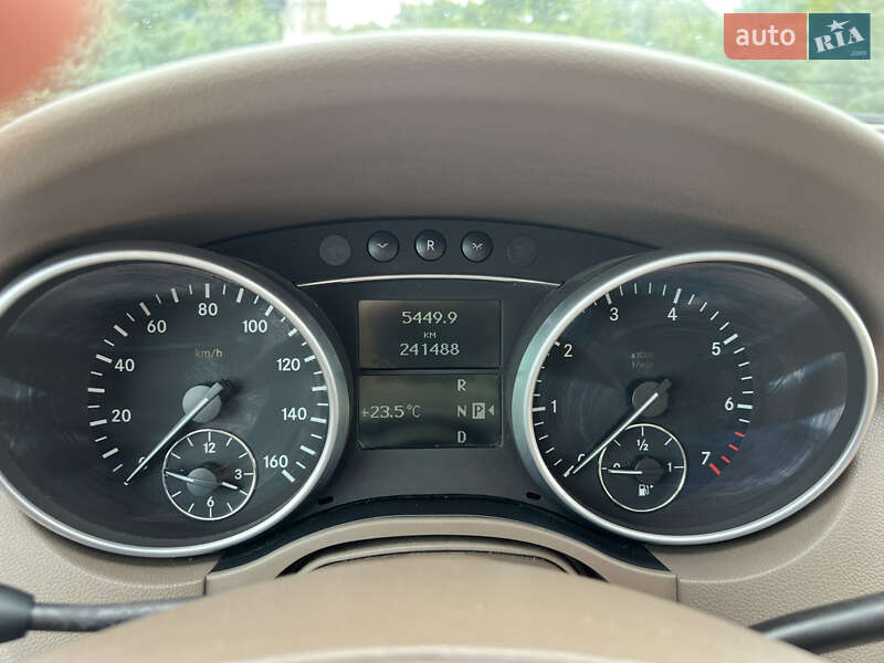 Внедорожник / Кроссовер Mercedes-Benz M-Class 2007 в Ровно