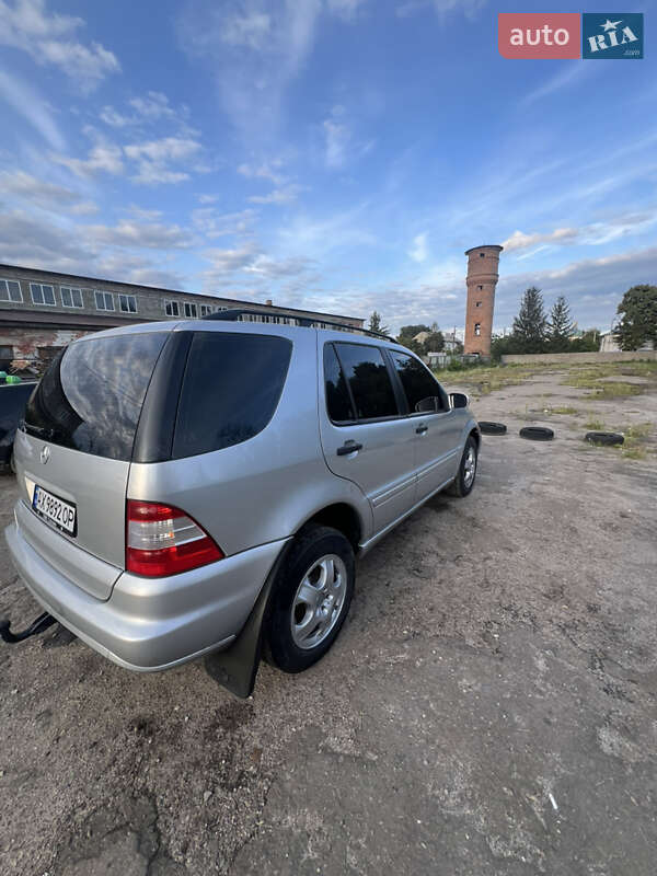 Позашляховик / Кросовер Mercedes-Benz M-Class 2003 в Золочеві