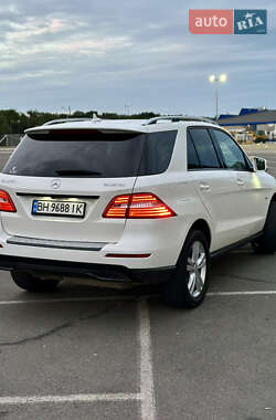Внедорожник / Кроссовер Mercedes-Benz M-Class 2012 в 