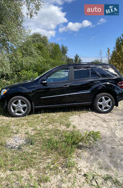 Позашляховик / Кросовер Mercedes-Benz M-Class 2008 в 