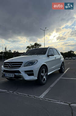 Внедорожник / Кроссовер Mercedes-Benz M-Class 2013 в 