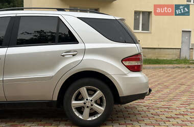 Внедорожник / Кроссовер Mercedes-Benz M-Class 2005 в 
