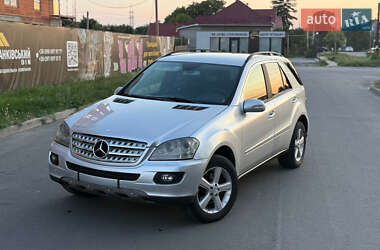 Внедорожник / Кроссовер Mercedes-Benz M-Class 2005 в 