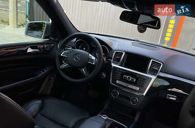 Внедорожник / Кроссовер Mercedes-Benz M-Class 2014 в 