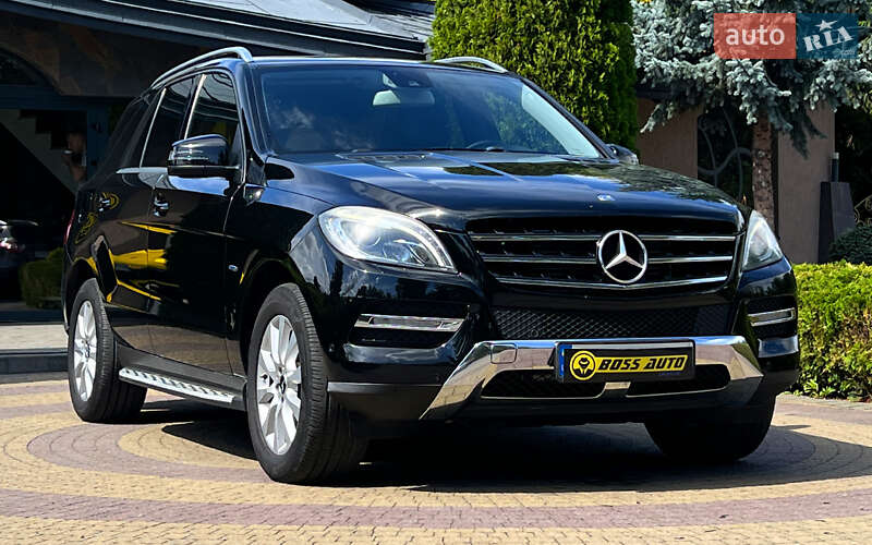 Внедорожник / Кроссовер Mercedes-Benz M-Class 2012 в 