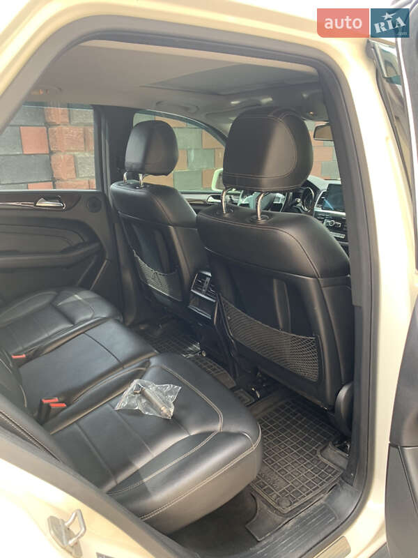 Внедорожник / Кроссовер Mercedes-Benz M-Class 2012 в Ровно