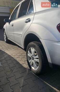 Внедорожник / Кроссовер Mercedes-Benz M-Class 2007 в 
