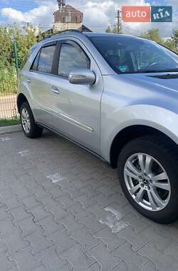 Внедорожник / Кроссовер Mercedes-Benz M-Class 2007 в 