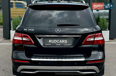 Позашляховик / Кросовер Mercedes-Benz M-Class 2012 в 