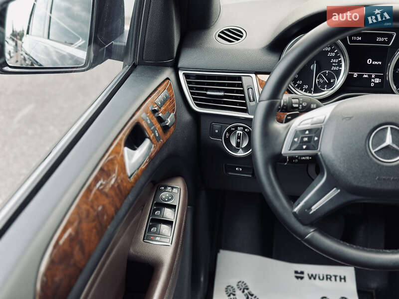 Внедорожник / Кроссовер Mercedes-Benz M-Class 2012 в Кременчуге