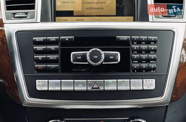 Позашляховик / Кросовер Mercedes-Benz M-Class 2012 в 