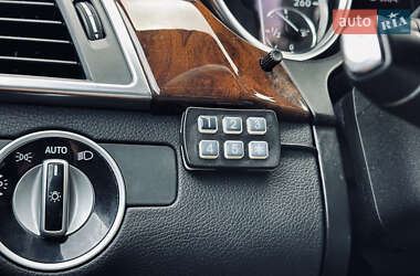 Позашляховик / Кросовер Mercedes-Benz M-Class 2012 в 
