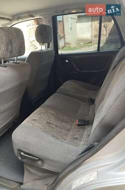 Внедорожник / Кроссовер Mercedes-Benz M-Class 2001 в 