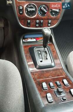 Внедорожник / Кроссовер Mercedes-Benz M-Class 2001 в 