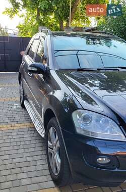 Внедорожник / Кроссовер Mercedes-Benz M-Class 2007 в 