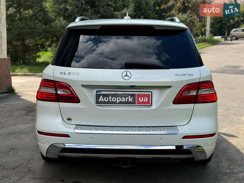 Внедорожник / Кроссовер Mercedes-Benz M-Class 2013 в Виннице