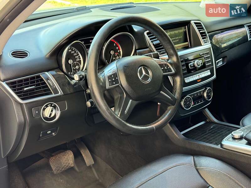 Внедорожник / Кроссовер Mercedes-Benz M-Class 2013 в Виннице