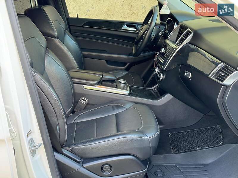 Внедорожник / Кроссовер Mercedes-Benz M-Class 2013 в Виннице