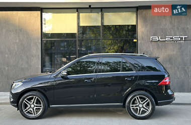 Внедорожник / Кроссовер Mercedes-Benz M-Class 2012 в 