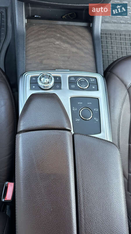 Внедорожник / Кроссовер Mercedes-Benz M-Class 2014 в Виноградове