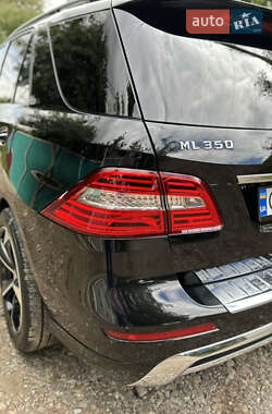 Внедорожник / Кроссовер Mercedes-Benz M-Class 2014 в Черновцах