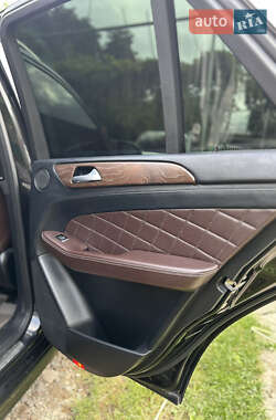 Внедорожник / Кроссовер Mercedes-Benz M-Class 2014 в Черновцах