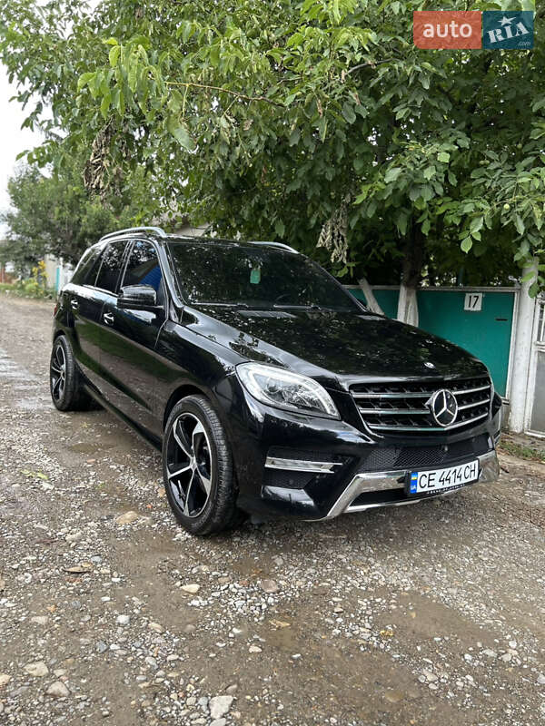 Внедорожник / Кроссовер Mercedes-Benz M-Class 2014 в Черновцах