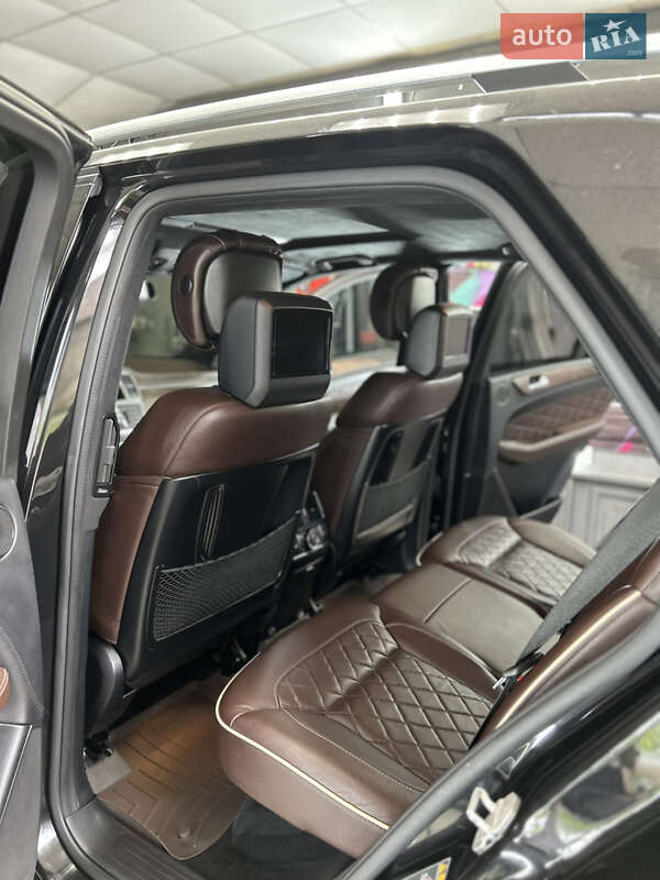 Внедорожник / Кроссовер Mercedes-Benz M-Class 2014 в Черновцах