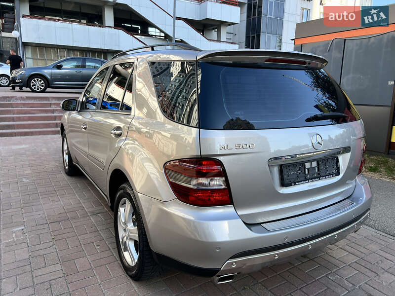 Внедорожник / Кроссовер Mercedes-Benz M-Class 2006 в Киеве