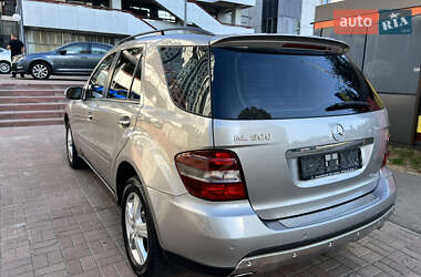 Внедорожник / Кроссовер Mercedes-Benz M-Class 2006 в 