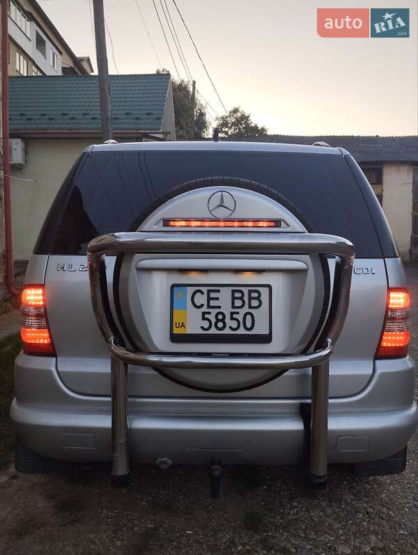 Внедорожник / Кроссовер Mercedes-Benz M-Class 2001 в Заставной