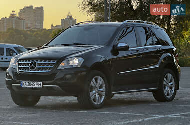 Внедорожник / Кроссовер Mercedes-Benz M-Class 2010 в 