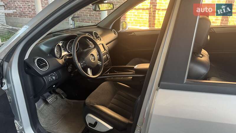 Внедорожник / Кроссовер Mercedes-Benz M-Class 2007 в 