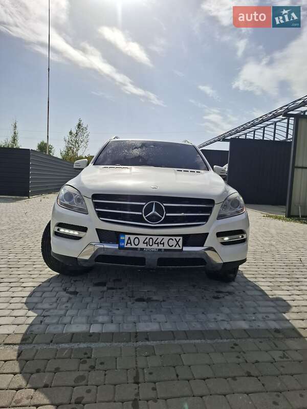 Внедорожник / Кроссовер Mercedes-Benz M-Class 2011 в Виноградове фото 18 Внедорожник / Кроссовер Mercedes-Benz M-Class 2011 в Виноградове